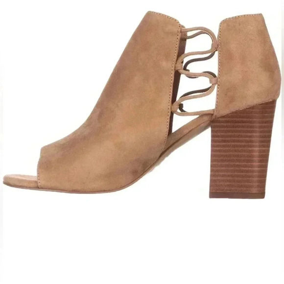 Tahari Leather Suede Tan Neutral Block Heel Peep Toe Booties Size 8.5 - Picture 1 of 9